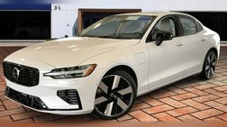 2024 Volvo S60 Recharge T8 Plus Dark Theme