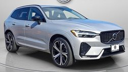 2023 Volvo XC60 B6 Ultimate Dark Theme