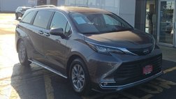 2024 Toyota Sienna XLE