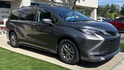 2023 Toyota Sienna XLE