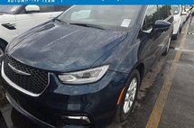 2023 Chrysler Pacifica Touring