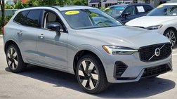 2025 Volvo XC60 T8 Plus Dark Theme