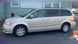 2013 Chrysler Town and Country Touring