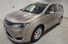 2017 Chrysler Pacifica Touring L FWD