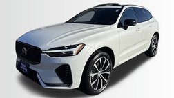 2023 Volvo XC60 B5 Plus Dark Theme