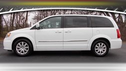 2016 Chrysler Town and Country Touring