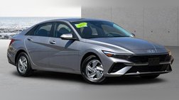 2025 Hyundai Elantra SE