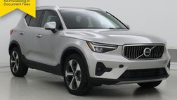 2025 Volvo XC40 B5 Plus Bright Theme