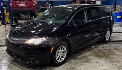 2024 Chrysler Voyager LX
