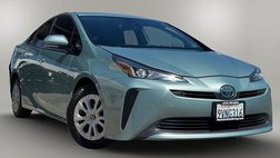 2020 Toyota Prius LE