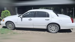 1999 Lincoln Town Car Signature