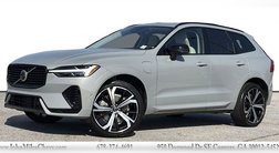 2024 Volvo XC60 Recharge T8 Ultimate Dark Theme