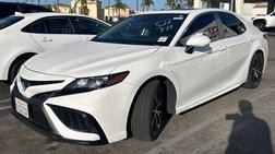 2024 Toyota Camry Hybrid SE