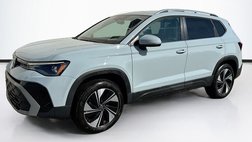 2025 Volkswagen Taos SE 4Motion