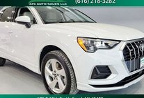 2022 Audi Q3 quattro Premium 40 TFSI