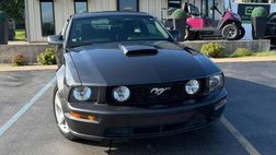 2007 Ford Mustang GT Deluxe