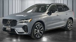 2023 Volvo XC60 B5 Ultimate Dark Theme