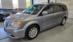 2016 Chrysler Town and Country Touring