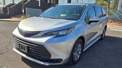 2024 Toyota Sienna LE 8-Passenger