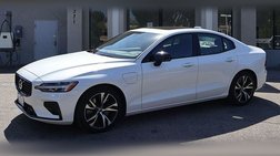 2022 Volvo S60 Recharge T8 R-Design Expression