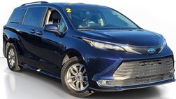2022 Toyota Sienna XLE