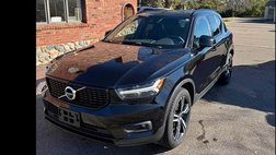 2022 Volvo XC40 T5 R-Design