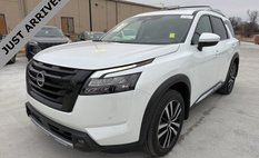 2025 Nissan Pathfinder Platinum