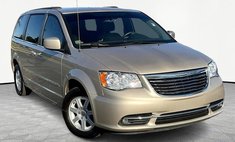 2012 Chrysler Town and Country Touring