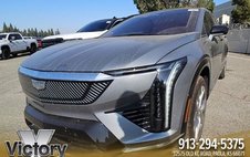 2025 Cadillac OPTIQ Luxury 1