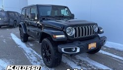 2025 Jeep Wrangler Sahara 4WD