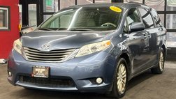 2014 Toyota Sienna XLE 7-Passenger Auto Access Seat