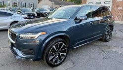 2020 Volvo XC90 T6 Momentum 7-Passenger