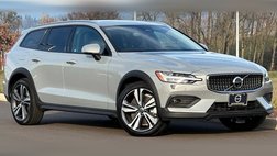 2025 Volvo V60 Cross Country B5 Plus