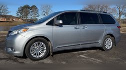2015 Toyota Sienna XLE Premium 8-Passenger