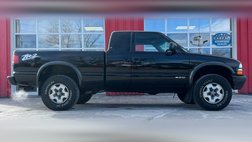 2001 Chevrolet S-10 Base