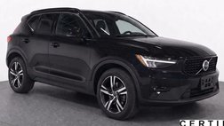2023 Volvo XC40 B5 Plus Dark Theme