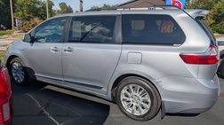 2016 Toyota Sienna XLE