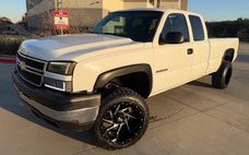 2006 Chevrolet Silverado 2500HD Work Truck RWD