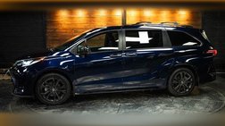 2022 Toyota Sienna XSE 7-Passenger