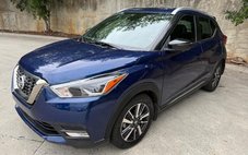 2020 Nissan Kicks SR