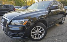 2011 Audi Q5 2.0T quattro Premium Plus
