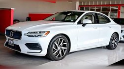 2019 Volvo S60 T6 Momentum