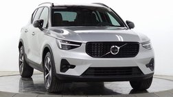 2025 Volvo XC40 B5 Plus Dark Theme
