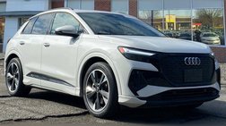 2024 Audi Q4 e-tron quattro Premium 55