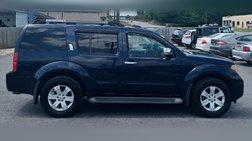 2007 Nissan Pathfinder LE