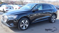 2024 Audi Q8 e-tron quattro Premium Plus