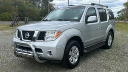 2005 Nissan Pathfinder XE 4WD