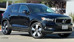 2022 Volvo XC40 T5 Momentum