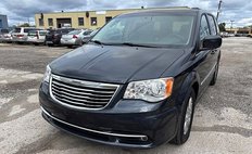 2013 Chrysler Town and Country Touring