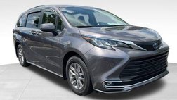 2022 Toyota Sienna XLE